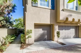 Photo #1: 240028144 Listing