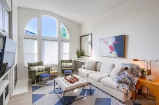 Photo #4: 240028144 Listing