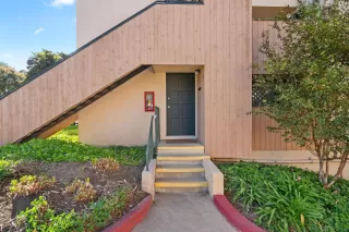 Photo #2: 240028152 Listing