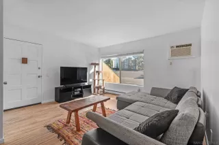 Photo #3: 240028152 Listing