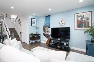 Photo #2: 240028184 Listing 