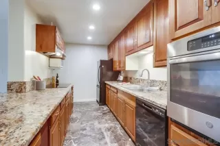 Photo #4: 240028193 Listing