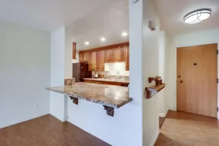 Photo #6: 240028193 Listing