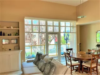 Photo #1: 240028233 Listing