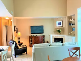 Photo #4: 240028233 Listing