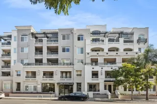 Photo #1: 240028289 Listing