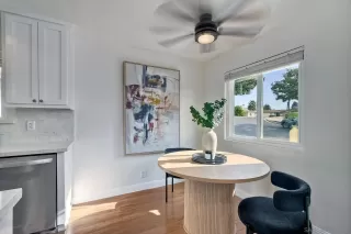 Photo #4: 240028315 Listing