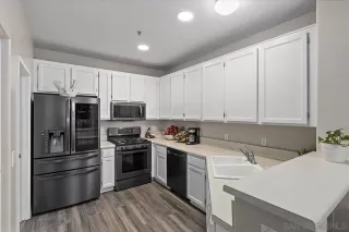 Photo #3: 240028322 Listing