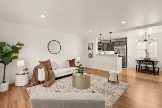 Photo #3: 240028341 Listing 