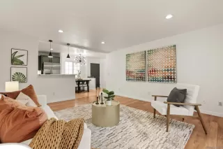 Photo #6: 240028341 Listing 