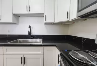 Photo #1: 240028380 Listing