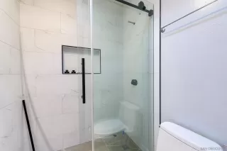 Photo #3: 240028380 Listing