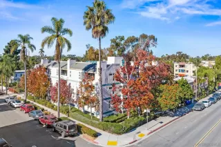 More Details about MLS # 240028387 : 3606 1ST AVE UNIT 103