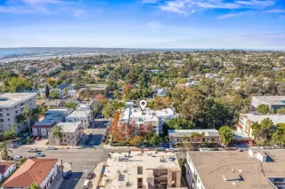 Photo #2: 240028387 Listing