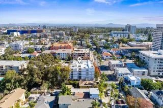 Photo #6: 240028387 Listing