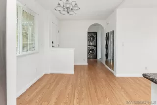 Photo #4: 240028401 Listing 