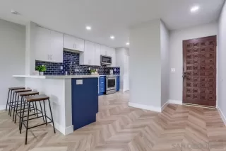 Photo #2: 240028424 Listing