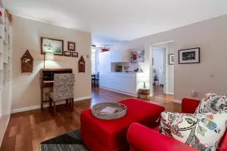 Photo #2: 240028443 Listing