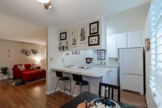 Photo #6: 240028443 Listing