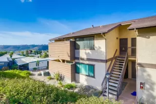 Photo #1: 240028471 Listing