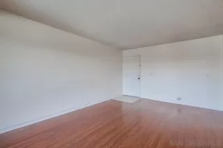 Photo #6: 240028471 Listing