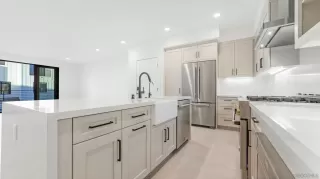 Photo #5: 240028472 Listing