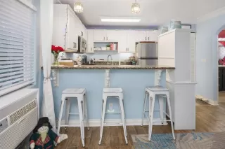 Photo #3: 240028480 Listing