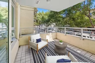 Photo #3: 240028505 Listing 