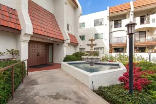 Photo #2: 240028537 Listing