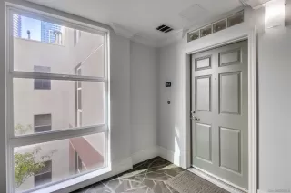 Photo #1: 240028655 Listing 