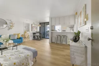 Photo #1: 240028692 Listing