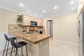 Photo #6: 240028695 Listing