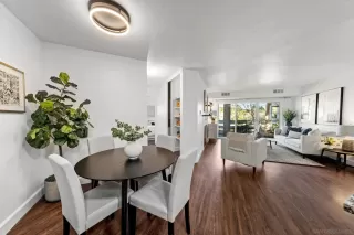 Photo #5: 240028753 Listing