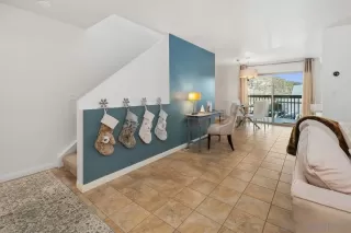 Photo #5: 240028791 Listing