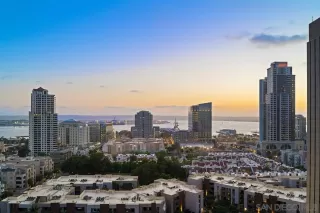 Photo #1: 240028792 Listing 