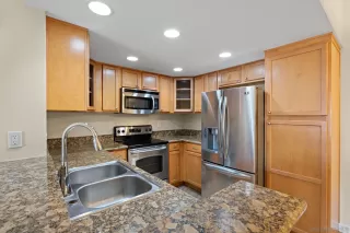 Photo #5: 240028801 Listing 