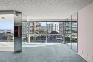 Photo #2: 240028844 Listing 