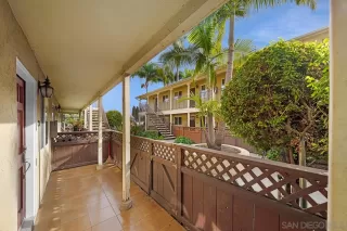 Photo #1: 240028879 Listing