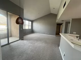 Photo #2: 240028923 Listing 