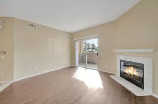 Photo #4: 240028943 Listing