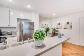 Photo #5: 240028974 Listing