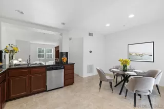 Photo #5: 240028985 Listing 