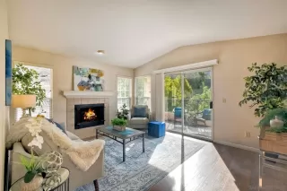 Photo #1: 240028994 Listing