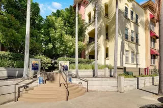 Photo #1: 240028997 Listing 