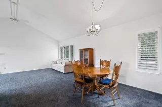 Photo #4: 240029019 Listing