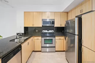 Photo #5: 240029020 Listing