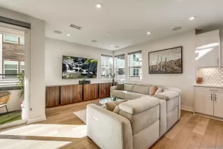 Photo #5: 240029025 Listing 