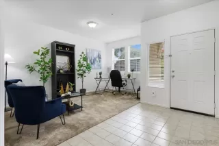 Photo #1: 240029046 Listing