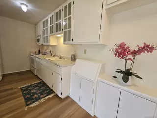 Photo #3: 240029050 Listing