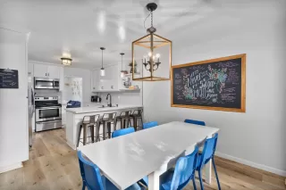 Photo #1: 250000002 Listing